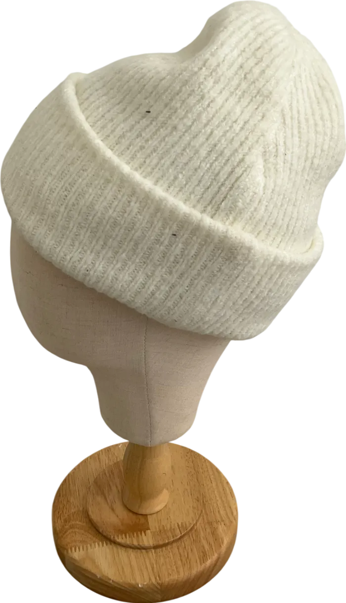 ZARA Cream Knitted Beanie UK M